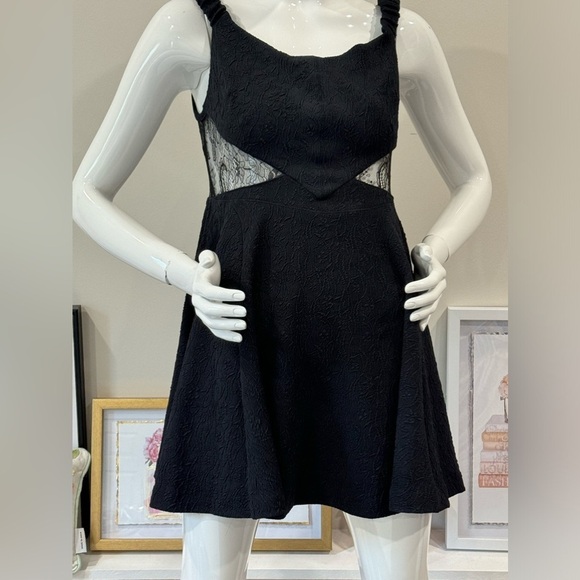 Free People Brooklyn Mini in black Sz : S - Picture 2 of 10